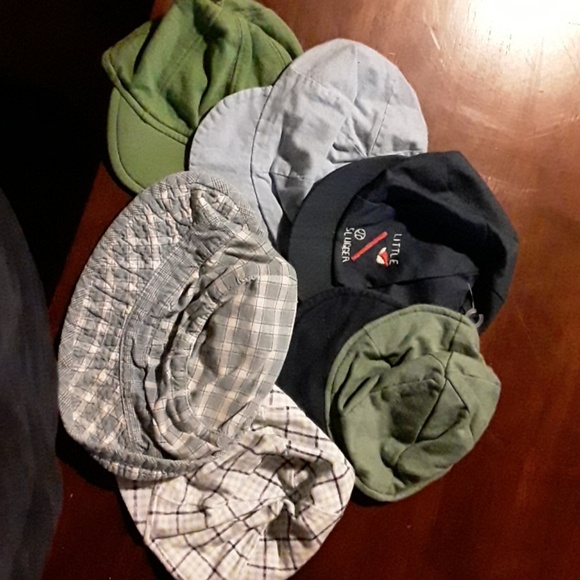 unidentified Accessories - 6-- Baseball  Caps Assortment.